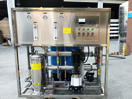 商丘1噸純凈水設(shè)備1.jpg
