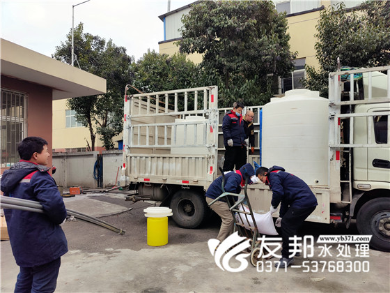 溫州西聯(lián)機械 10噸單級設(shè)備發(fā)貨7.jpg