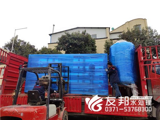 溫州西聯(lián)機械 10噸單級設(shè)備發(fā)貨19.jpg